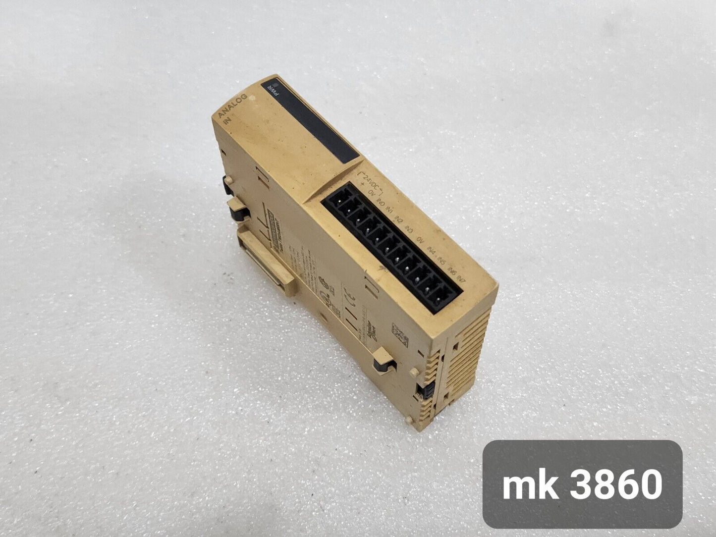 TWDAMI8HT ANALOG INPUT MODULE 24VDC