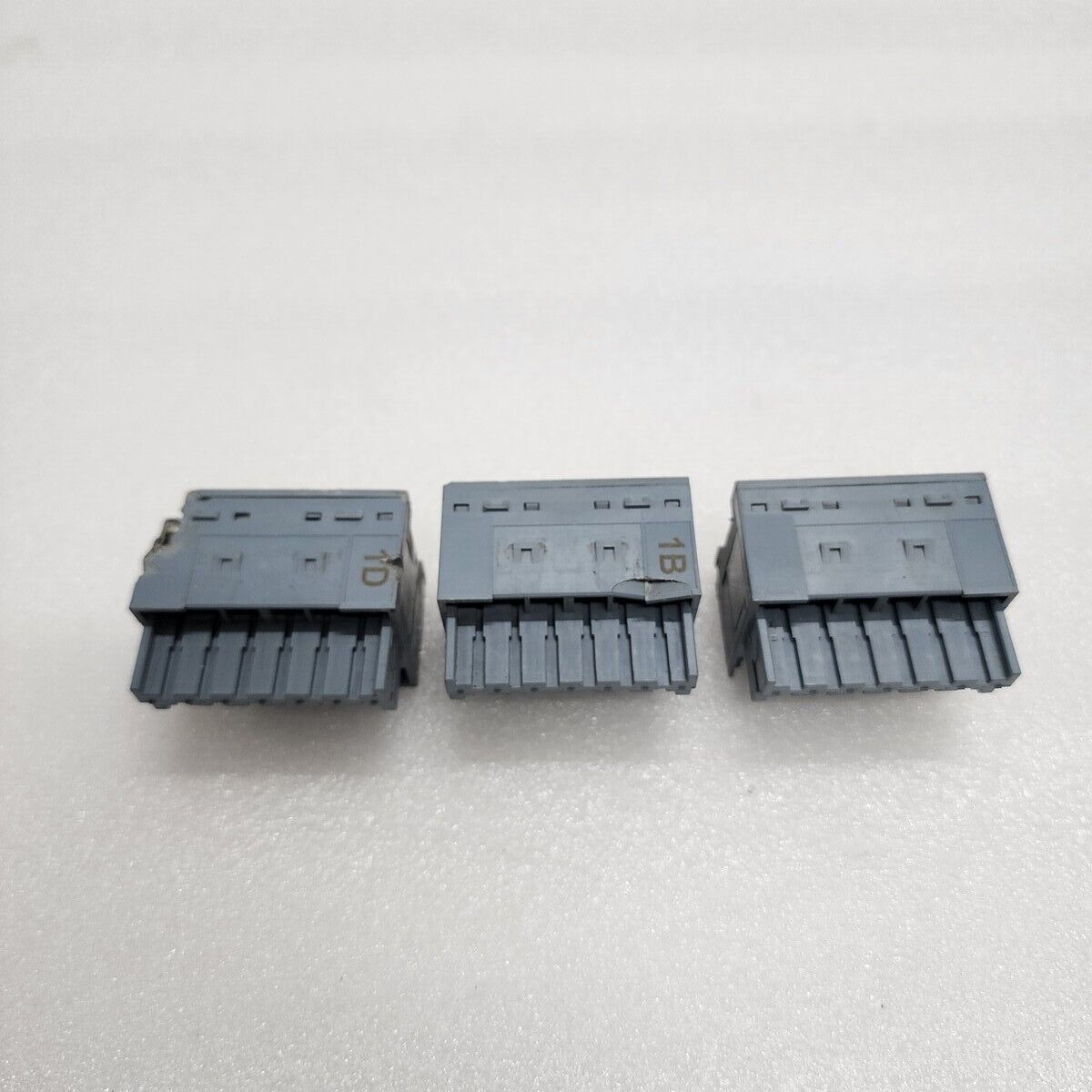 SIEMENS C73334-A1-A81-1 TERMINAL BLOCK