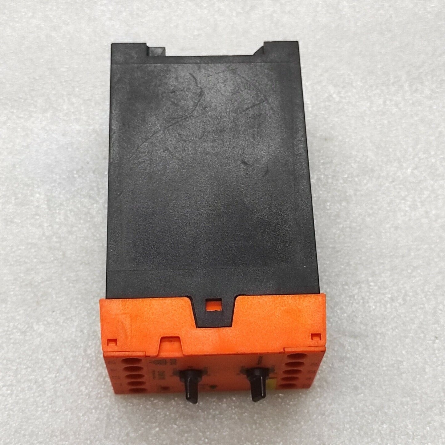 DOLD BA9043 VOLTAGE MONITORING RELAY 380V BA9043/001 