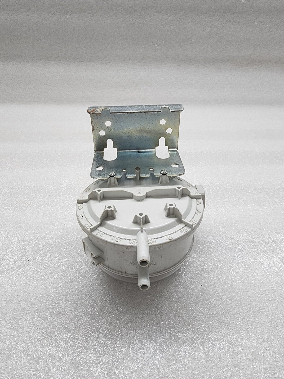 SIEMENS QBM81-5 DIFFERENTIAL PRESSURE MONITOR 131121A