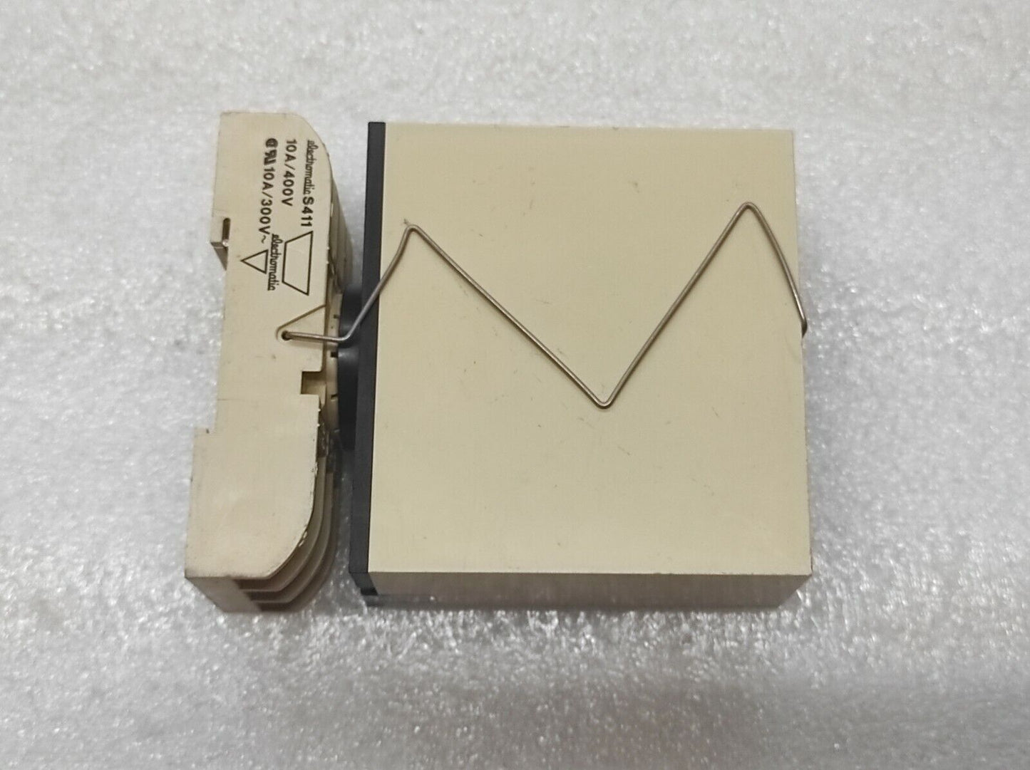 CARLO GAVAZZI SC 210 230 ONE SHOT TIMER 230V 0.5SEC