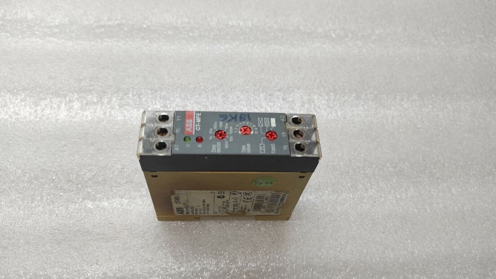 ABB CT-MFE TIME RELAY 1SVR550029R8100 24-240V AC/DC 0.05S-100H