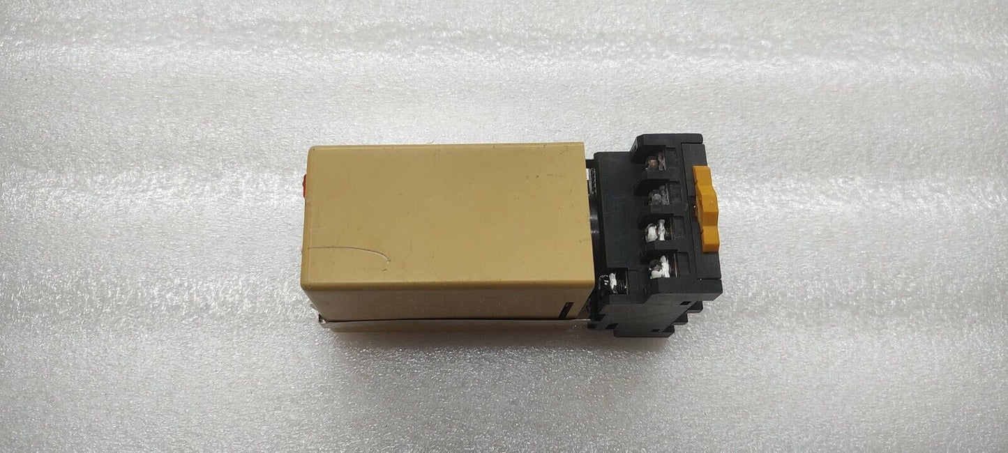 SUNFLAME FE61R FLAME EYE RELAY 200-220VAC