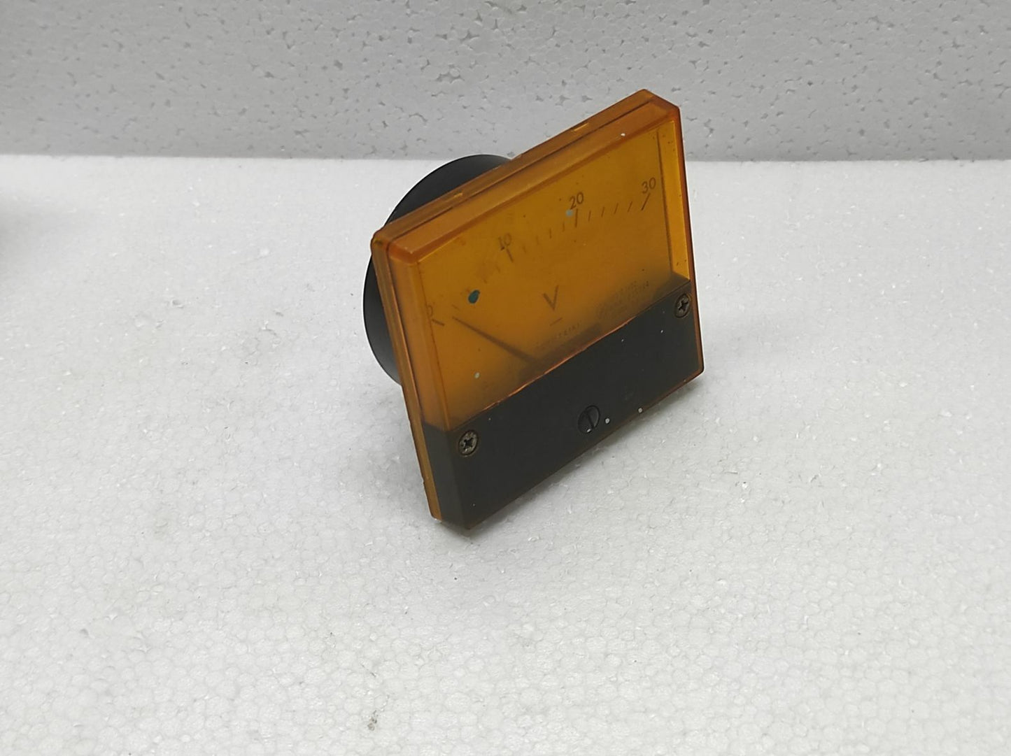 TOYO KEIKI DCF-8 VOLTMETER 0-30V