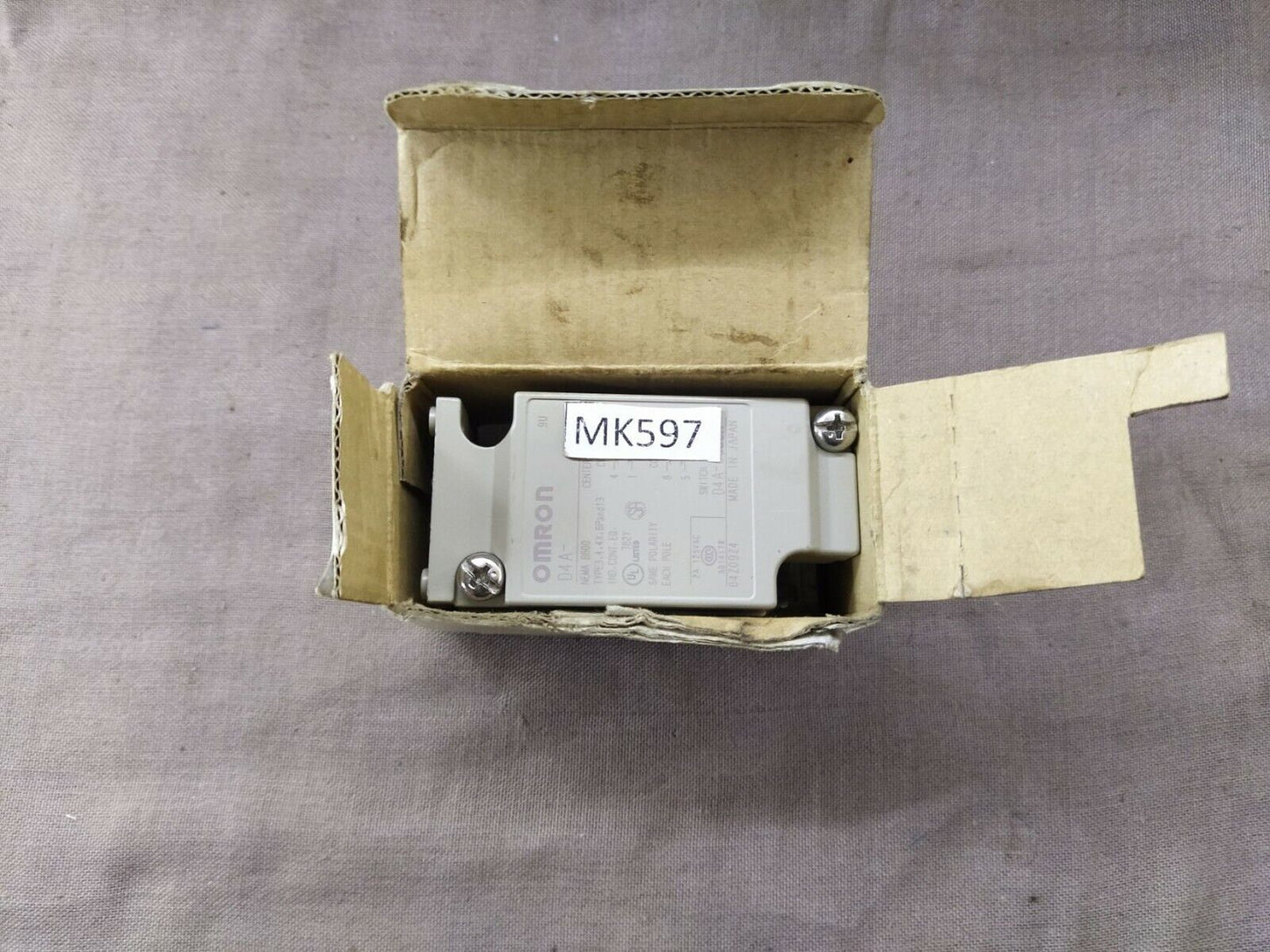 Omron D4A-0900N Limit Switch D4A0900N