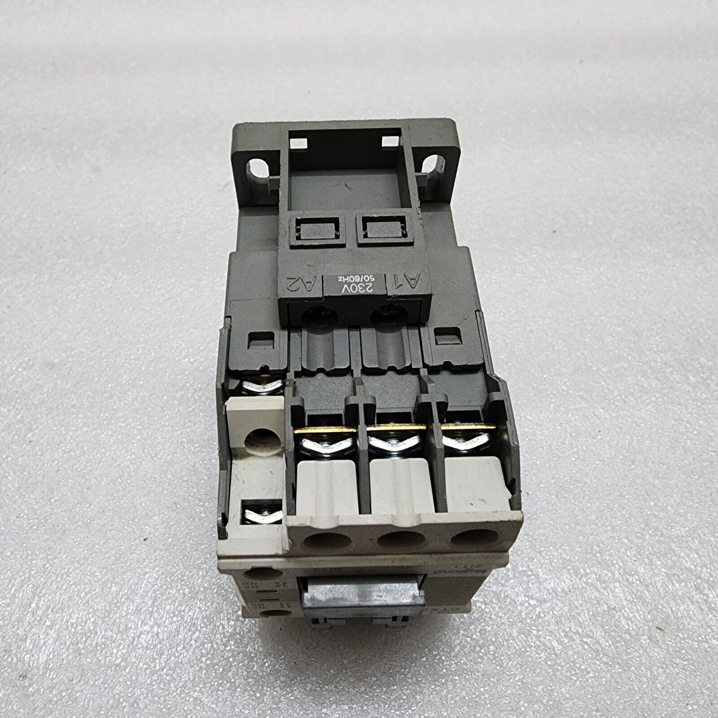 LEGRAND CTX22 MAGNETIC CONTACTOR 9A COIL VOLTAGE 230V