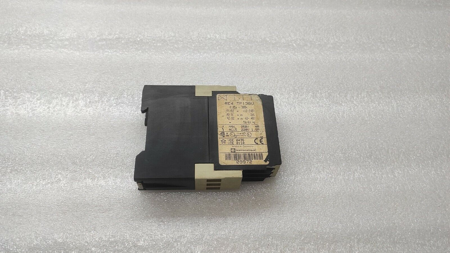 TELEMECANIQUE RE4 TP13BU TIME DELAY RELAY 09972 110-240V/24V/42-48V 0.05S-300H