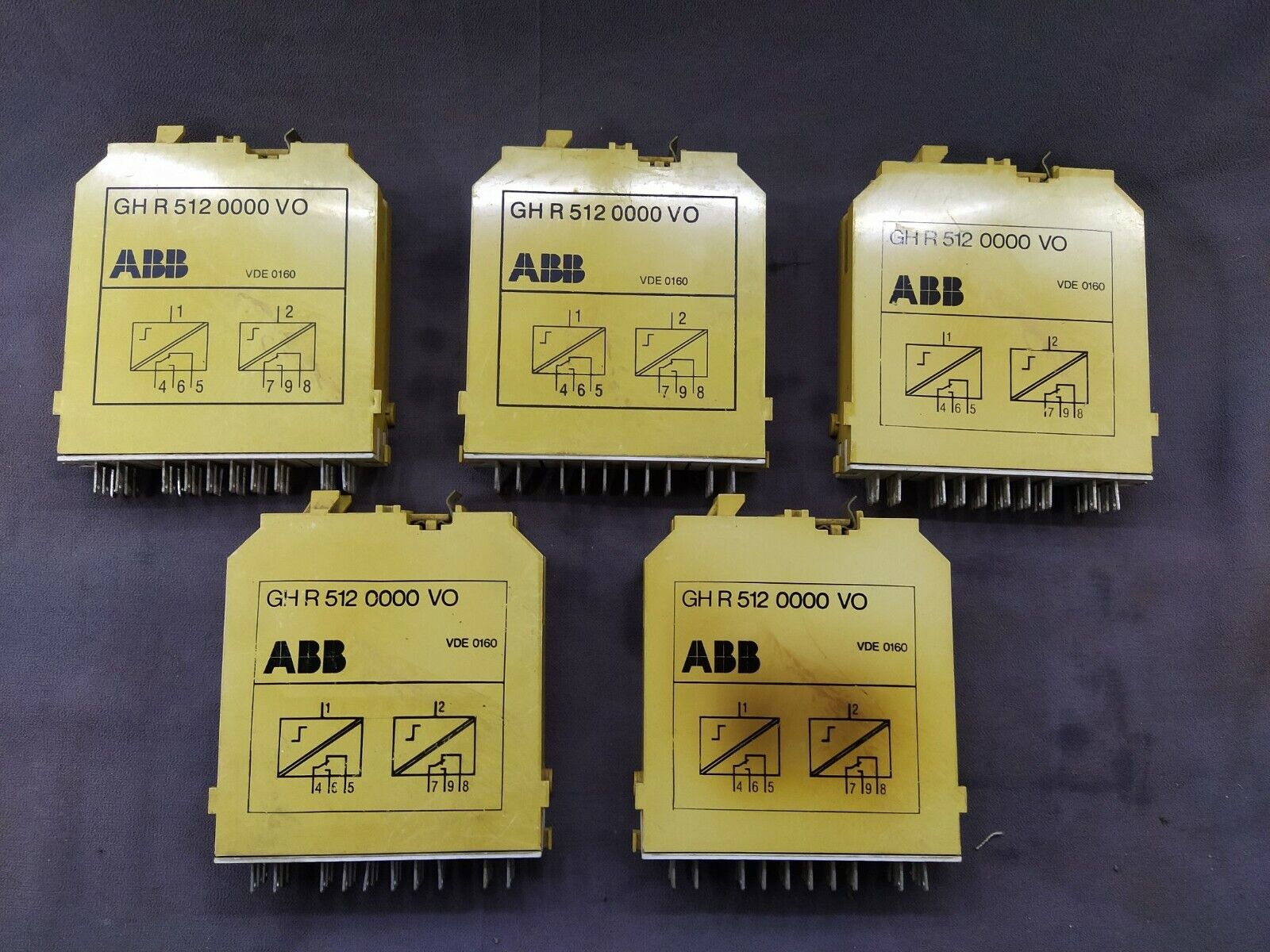 ABB GH R 512 0000 VO Relay Output Unit R51 VDE 0160 GHR5120000VO