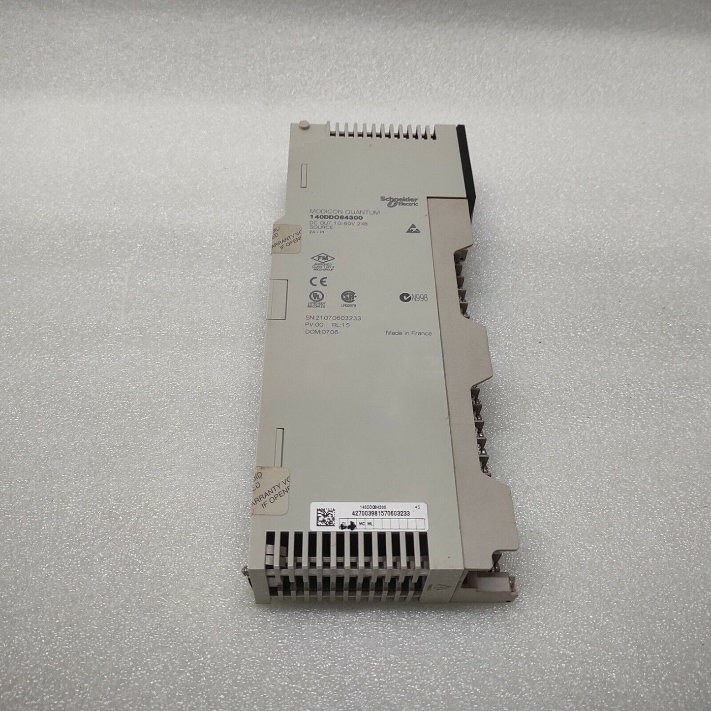 SE 140DDO84300 10-60 VDC OUTPUT MODULE 