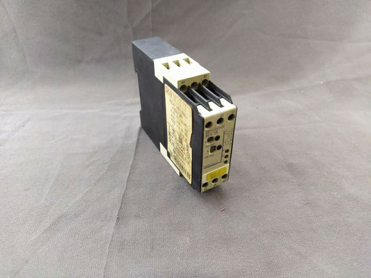 Telemecanique RE4 YR Timer Relay RE4 YR12BU 0.05s-300h 110-240V