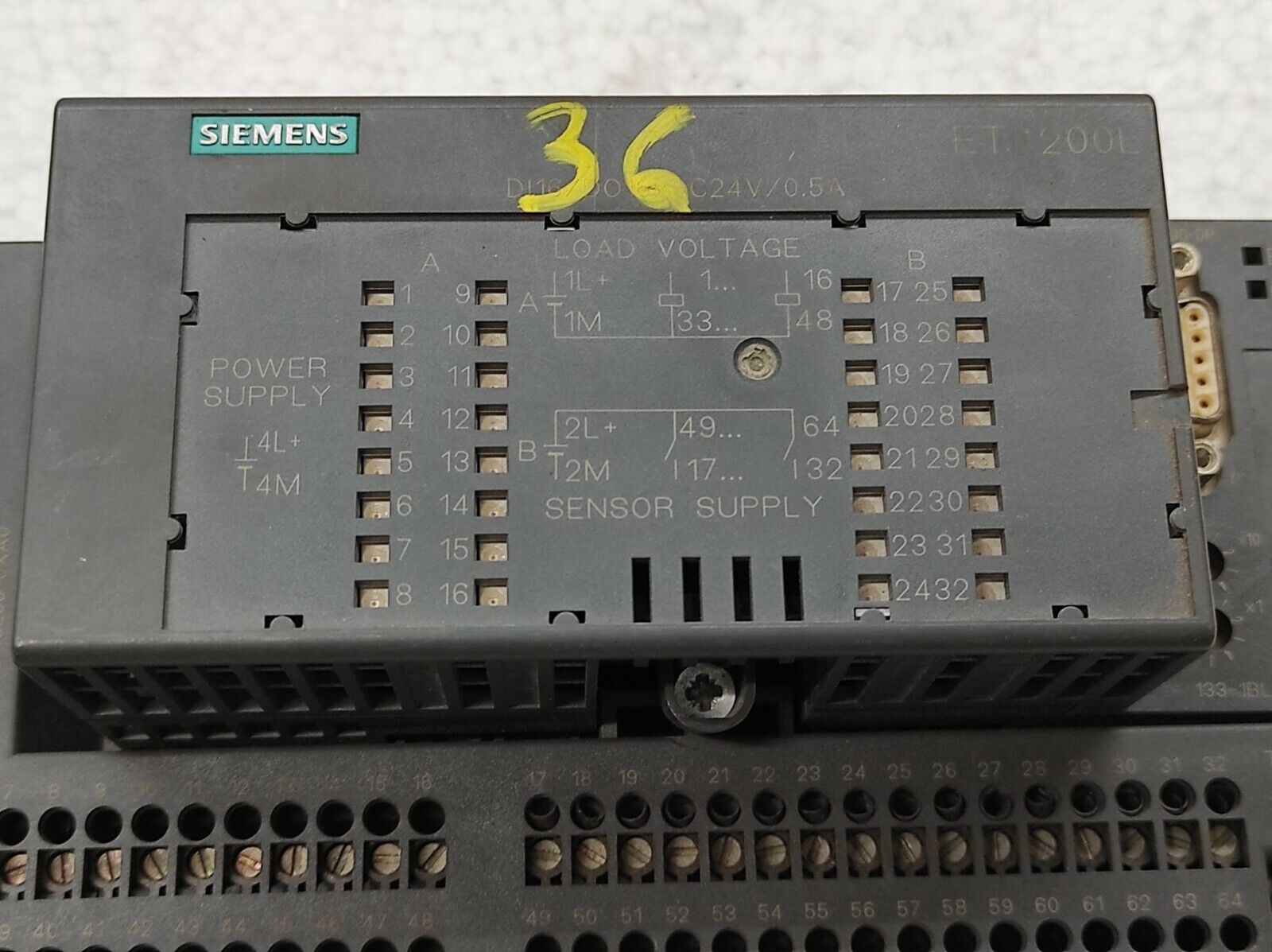 Siemens 6ES7 193-1CL00-0XA0 Terminal Block 6ES7 133-1BL01-0XB0 ET200L