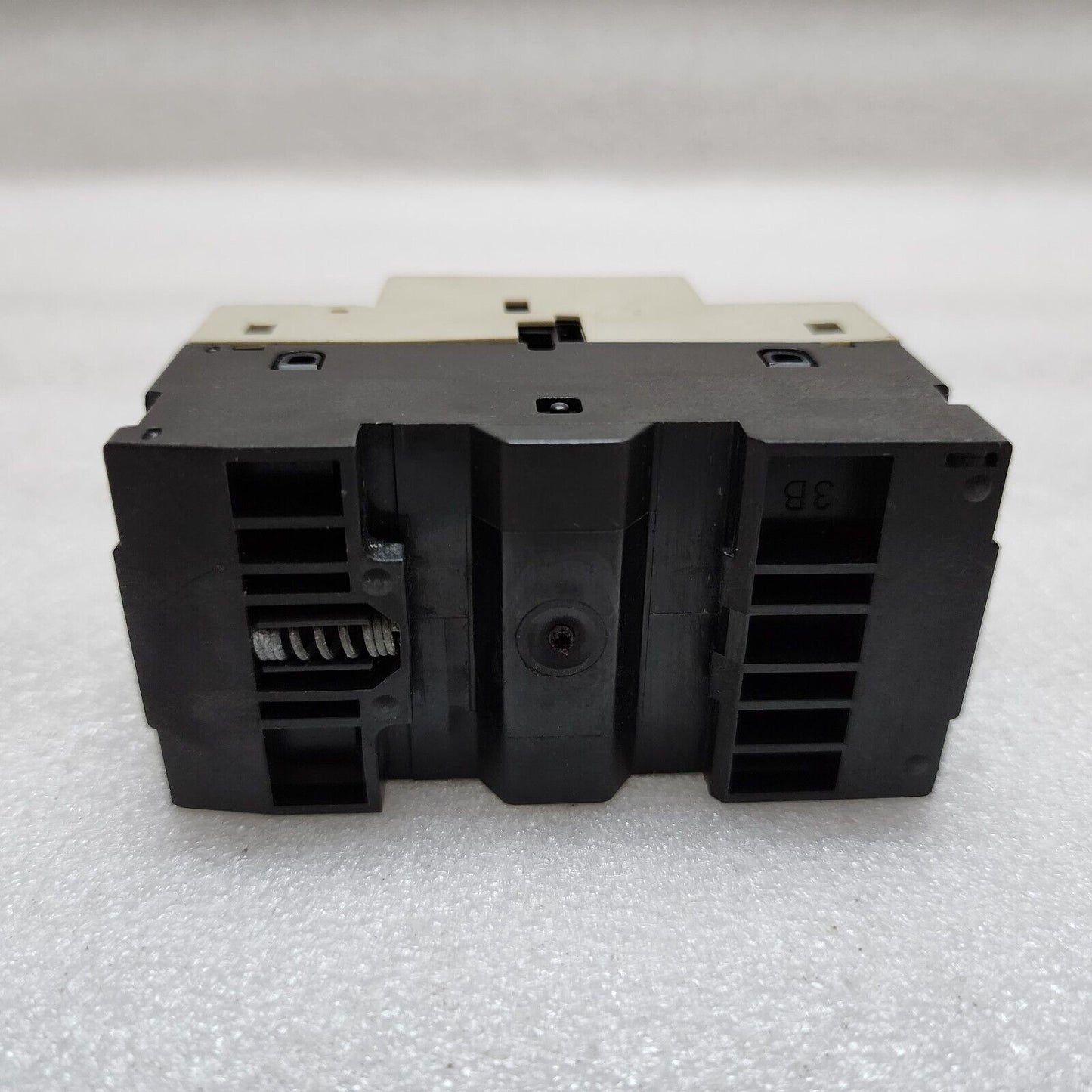 TELEMECANIQUE GV2-M04 CIRCUIT BREAKER MOTOR PROTECTION 0.4-0.63A LOT OF 12 UNIT