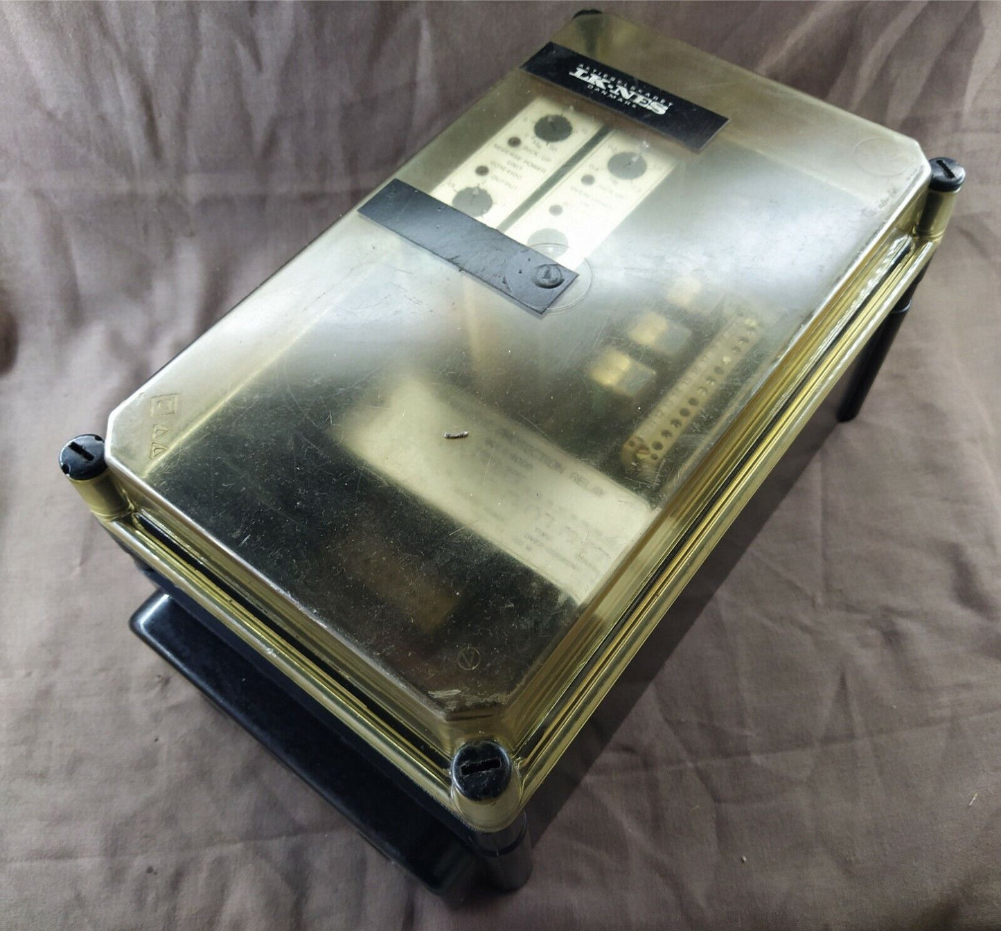 Neselco 601 E 4000 Generator Protection Relay 601E4000