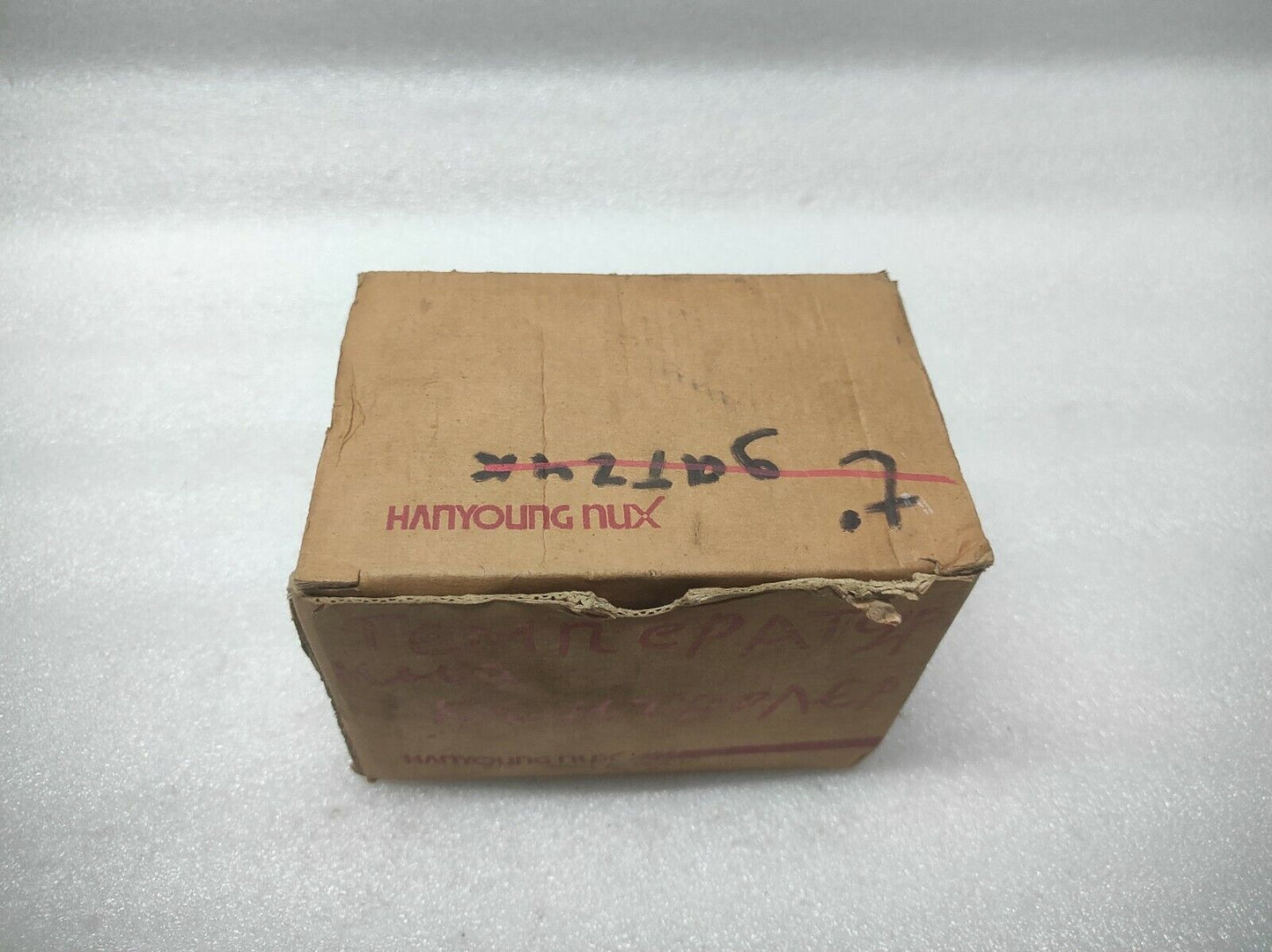 HANYOUNG NUX HY-2000-FPMNR 07 TEMPERATURE CONTROLLER 110-220V 