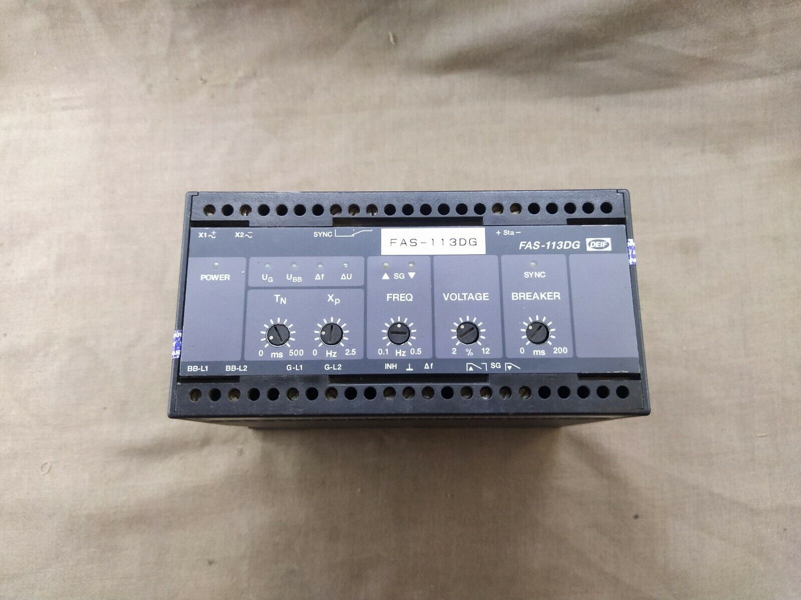 Deif FAS-113DG Synchronisation & Circuit Breaker Closing 243989.10 220V AC