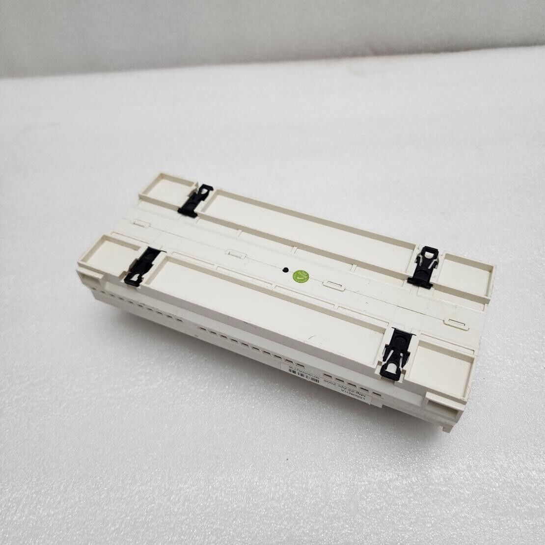 CLIPSAL L5508D1A 8-CH DIMMER 220-240V