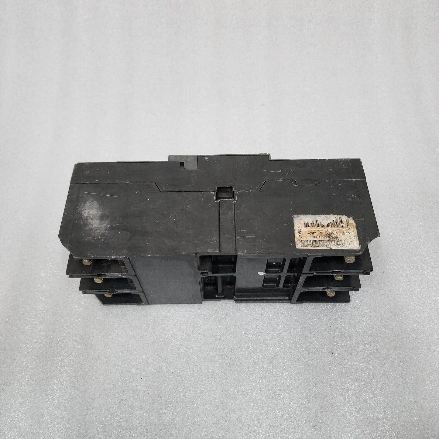 GENERAL ELECTRIC SFLA36AT0250 3-POLE CIRCUIT BREAKER 250A