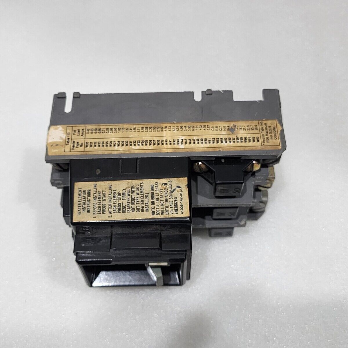 ALLEN BRADLEY CAT 609T-AOW MANUAL STARTING SWITCH SER G