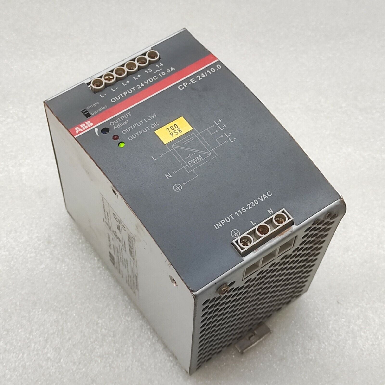 ABB CP-E 24/10.0 POWER SUPPLY 1SVR427035R0000 24VDC 10A