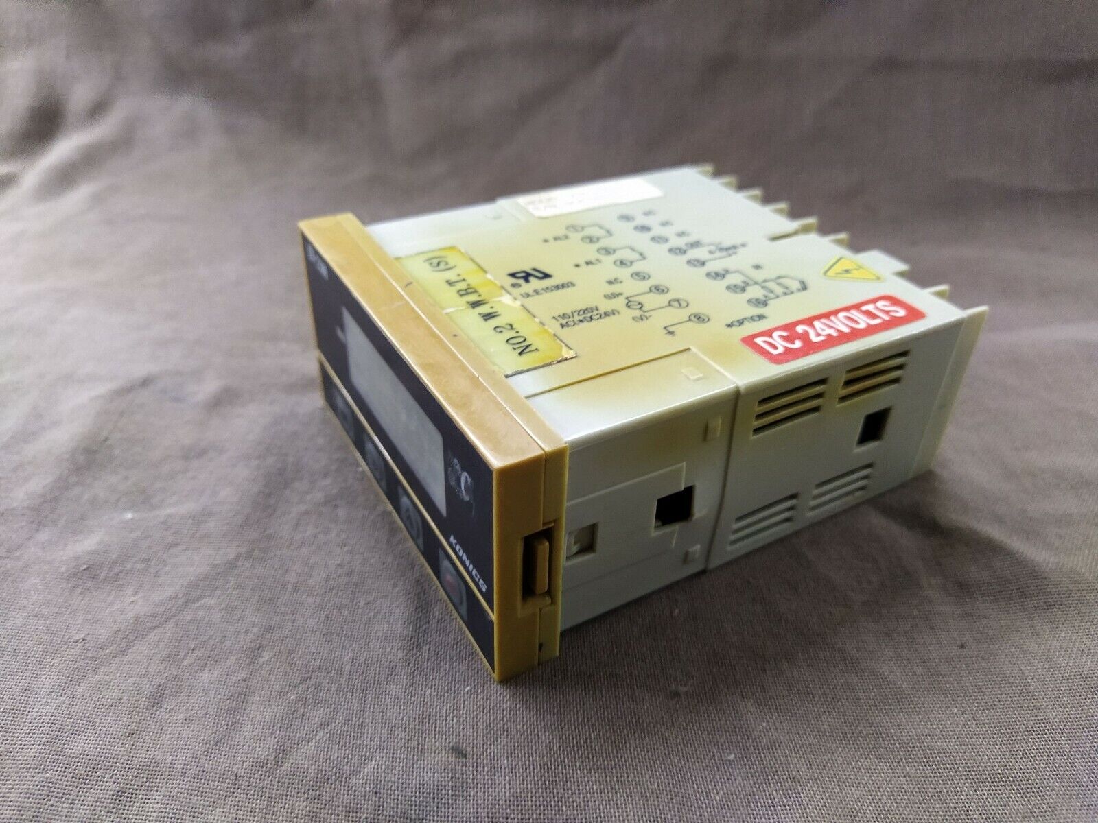 Konics KN-2101 Temperature Indicator KN 2100 24VDC