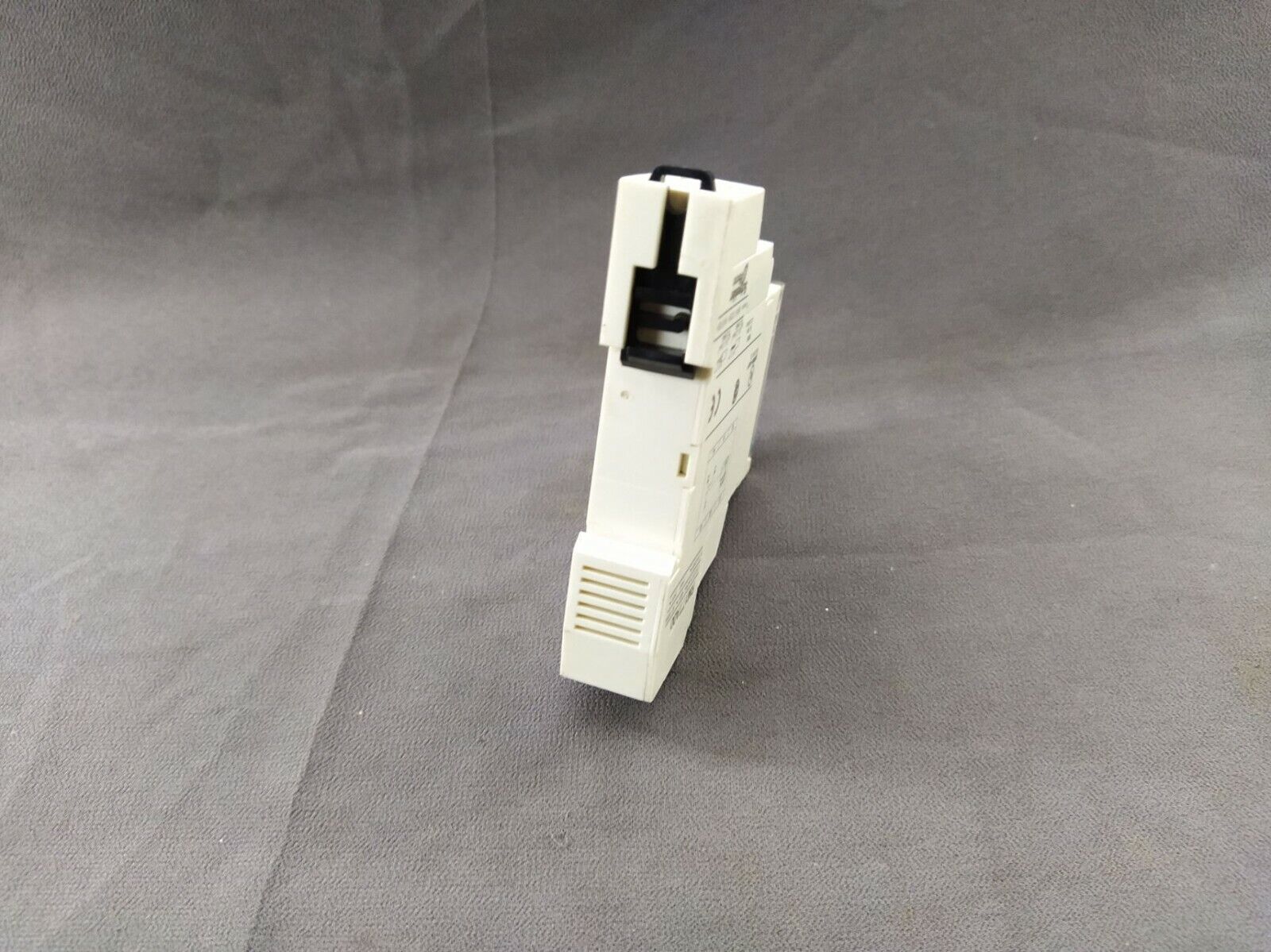 Telemecanique RM17TA00 Modular Multifunction 3-Phase Supply Control Relay 208-48