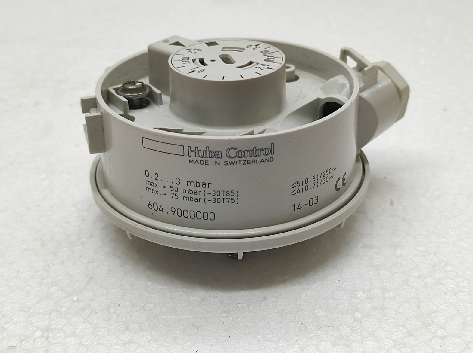 HUBA CONTROL 604 MECHANICAL PRESSURE SWITCH 0.2-3 mbar MAX 50/75 mbar 604.900000
