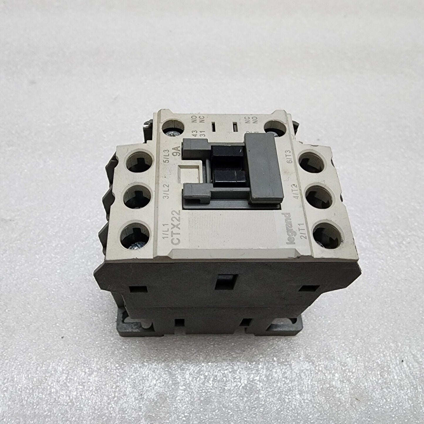 LEGRAND CTX22 MAGNETIC CONTACTOR 9A COIL VOLTAGE 230V