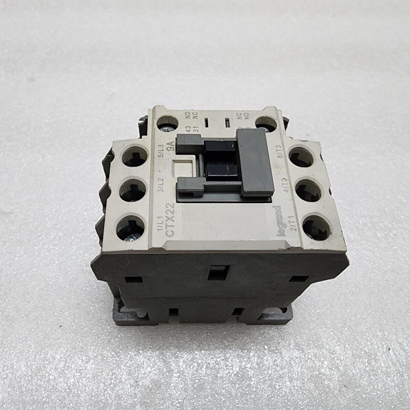 LEGRAND CTX22 MAGNETIC CONTACTOR 9A COIL VOLTAGE 230V