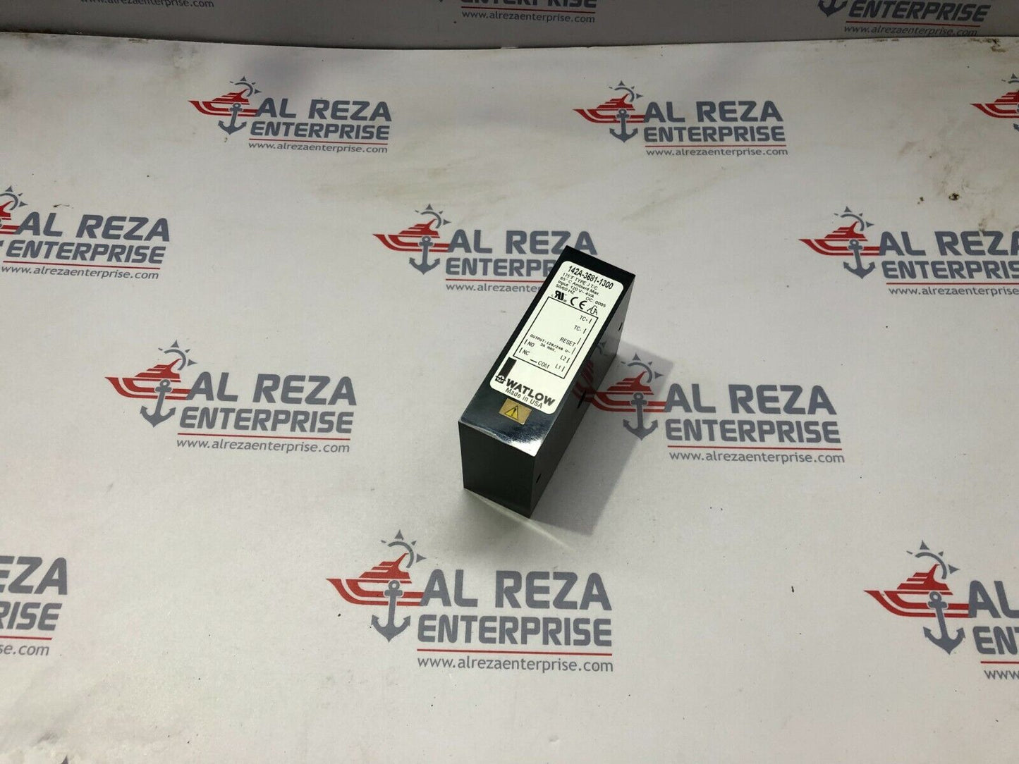 WATLOW 142A-3681-1300 TEMPERATURE PROCESS CONTROLLER 120V