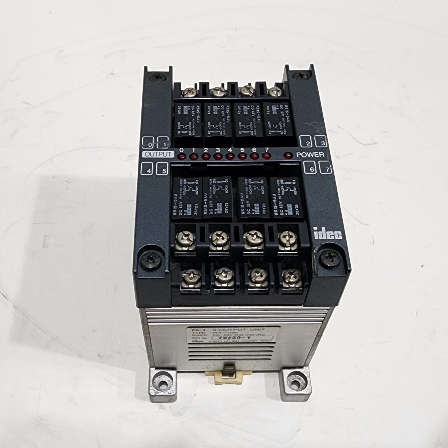 Idec PFA-1T081 Output Module Relay Out 8 Point PLC 100-120/200-240 VAC PFA1T081