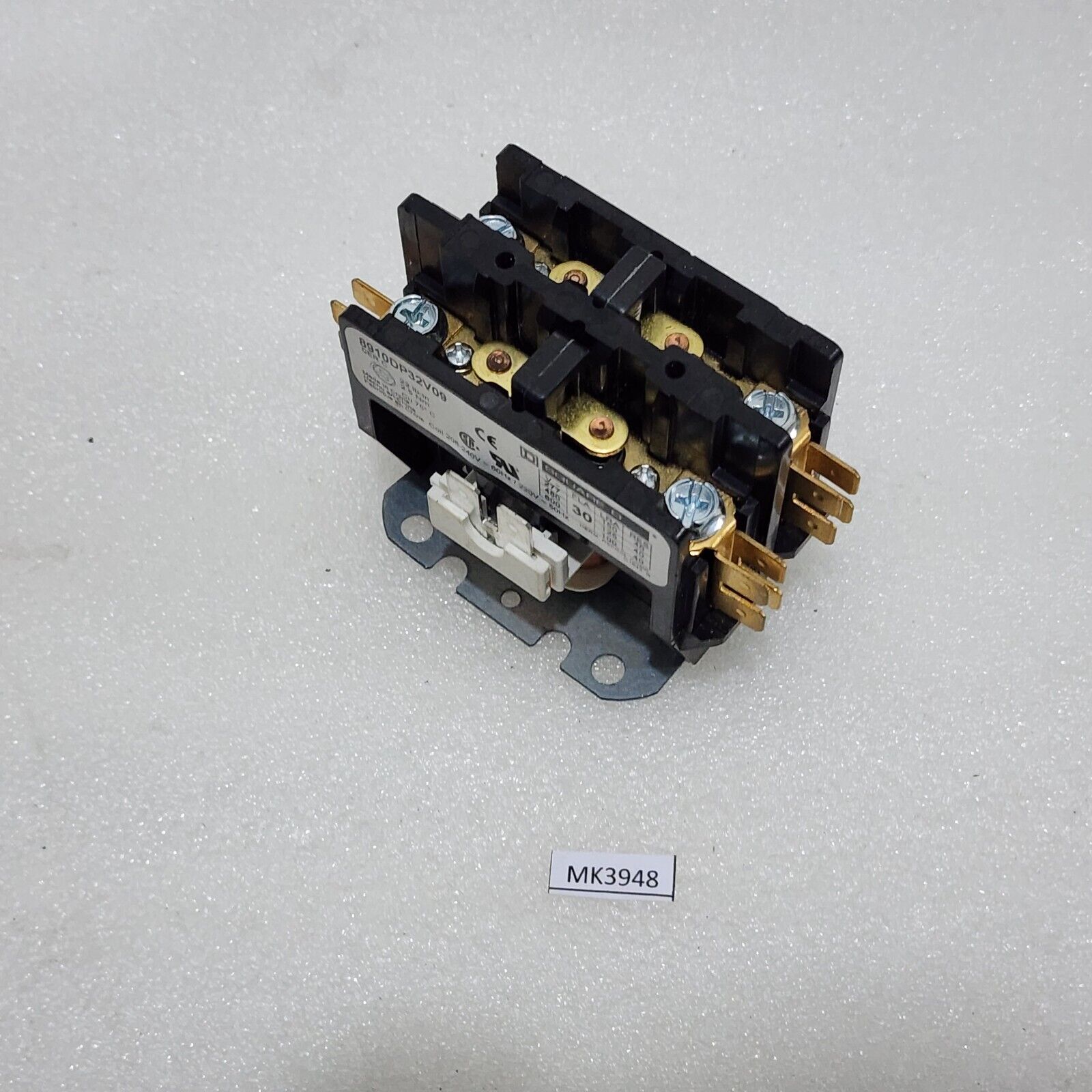 SQUARE D 8910DP32V09 DEFINITE PURPOSE CONTACTOR 2-POLE 30A COIL VOLTAGE 208-240V