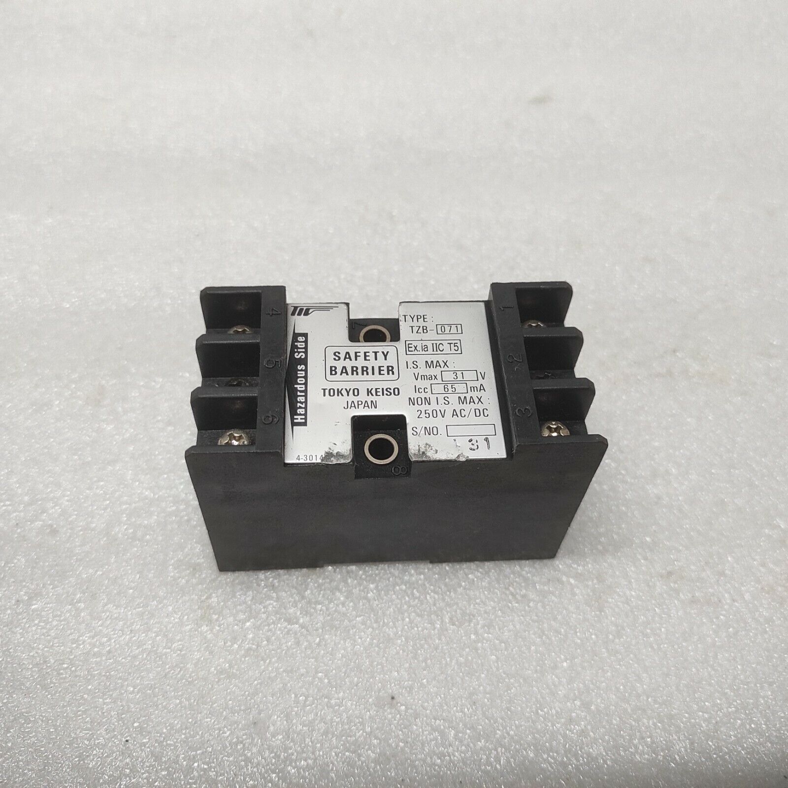 TOKYO KEISO TZB-071 SAFETY BARRIER TZB071