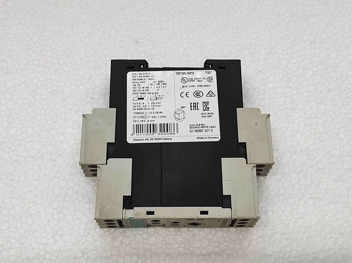 SIEMENS 3RP1505-1BP30 TIME DELAY RELAY