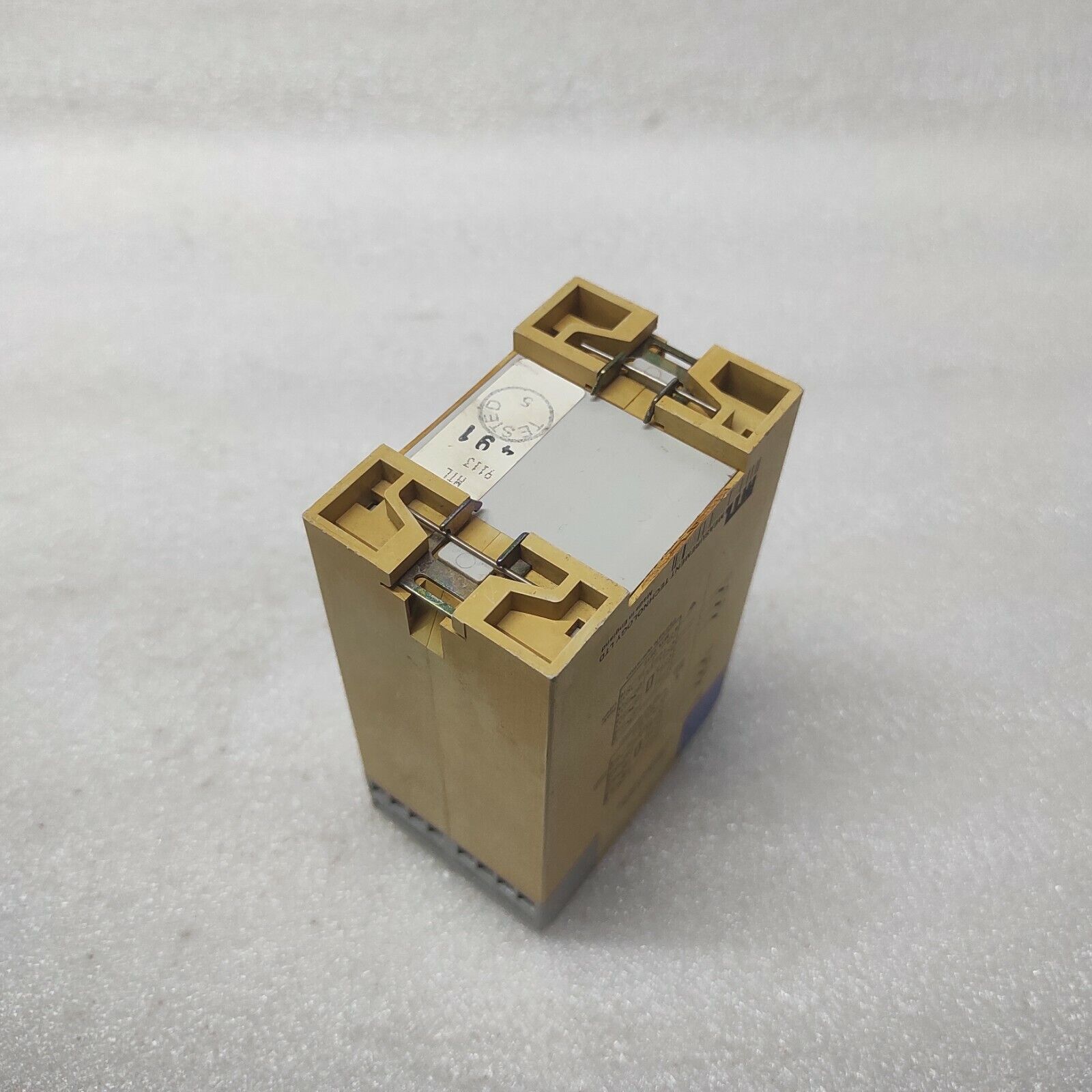 MEASUREMENT TECHNOLOGY MTL2212 3-CH SWITCH OPERATED RELAY 24VDC