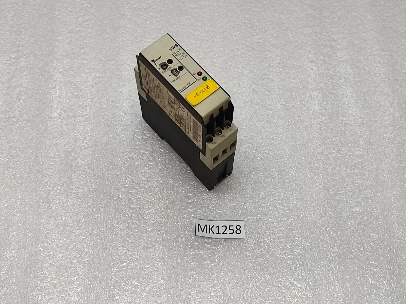 Janssen VWS Switch on Relay E09-1320-0X3 110-240VAC/24V AC-DC 0.05S - 300H