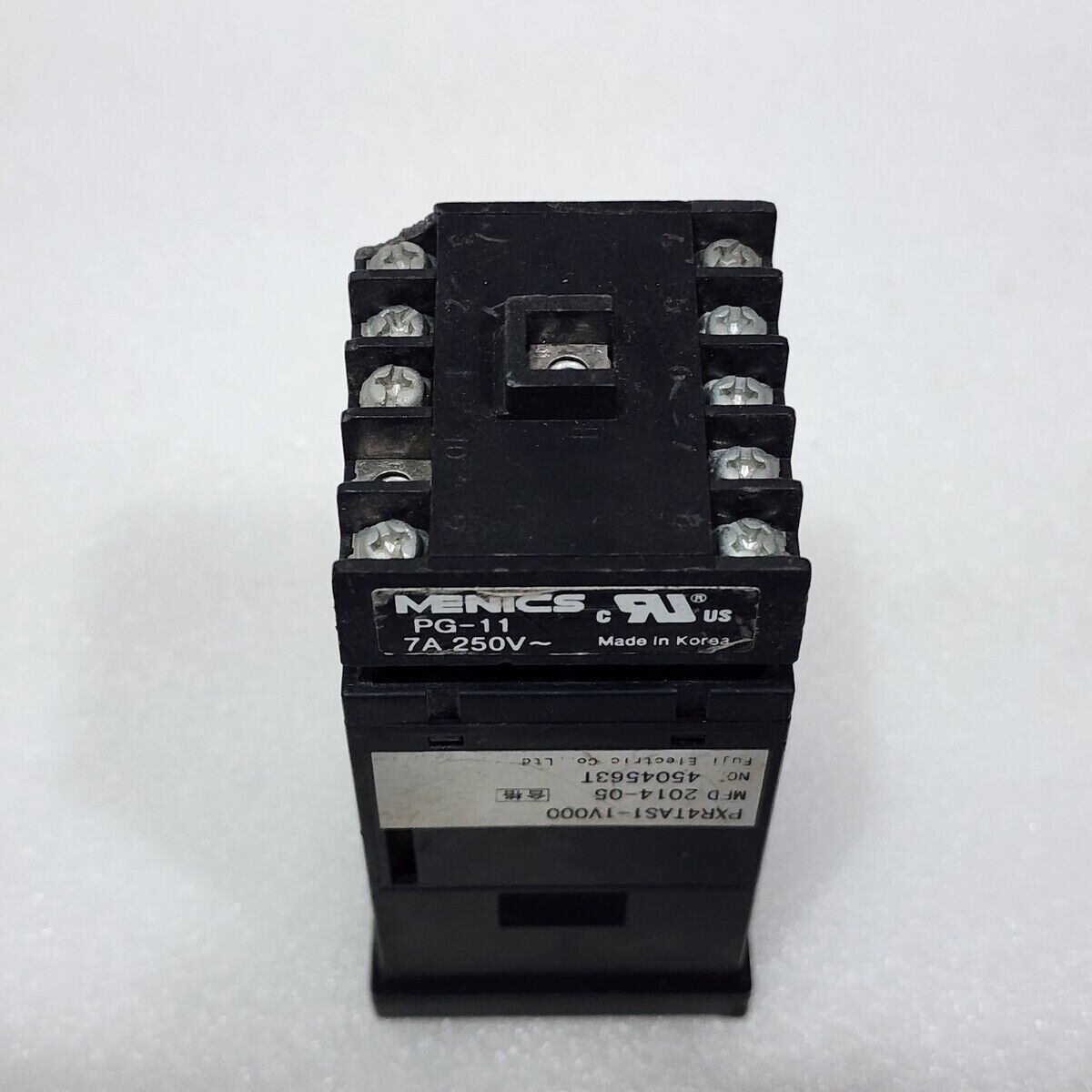 FUJI ELECTRIC PXR4TAS1-1V000 DIGITAL TEMPERATURE CONTROLLER
