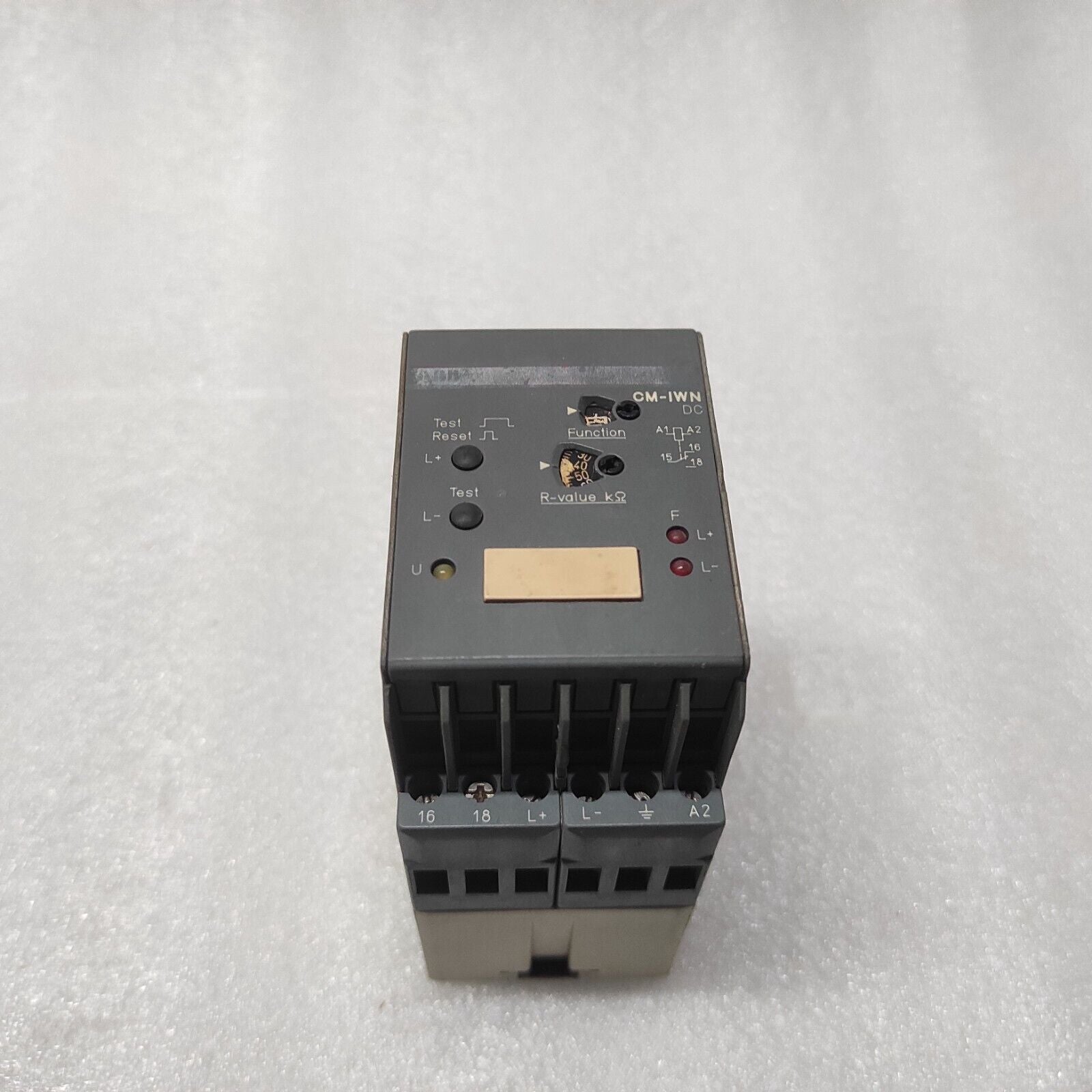 ABB CM-IWN-DC INSULATION MONITORING RELAY 1SVR450065R0000 24-240VAC/DC