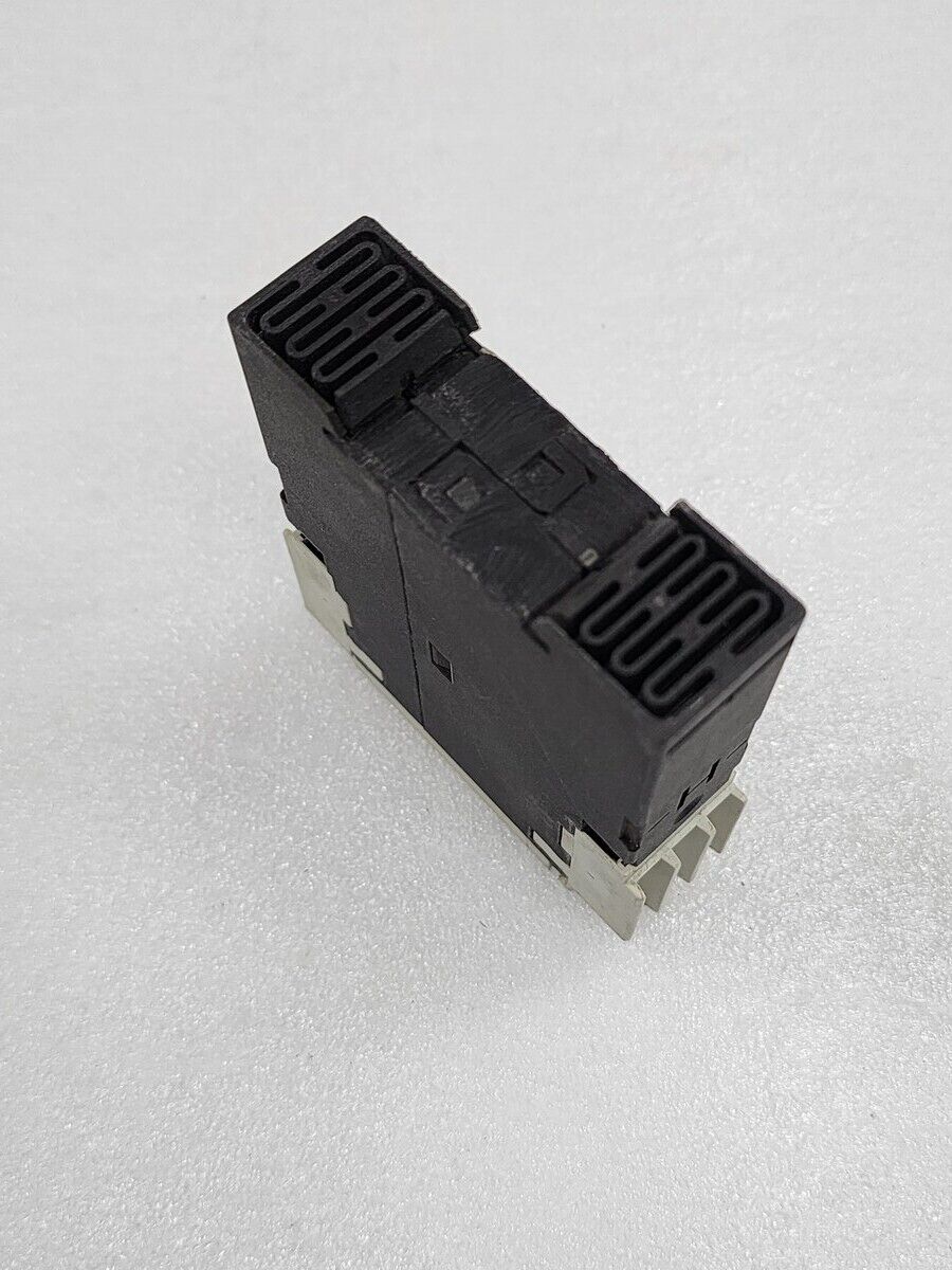 SIEMENS 3RP1513-1AP30 ON DELAY TIME RELAY