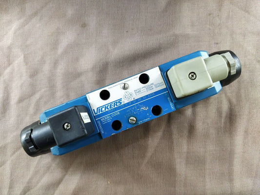 Vickers DG4V 3 2N H M U1 D6 60 EN38 Hydraulic Directional Valve DG4V32NHMU1D660E
