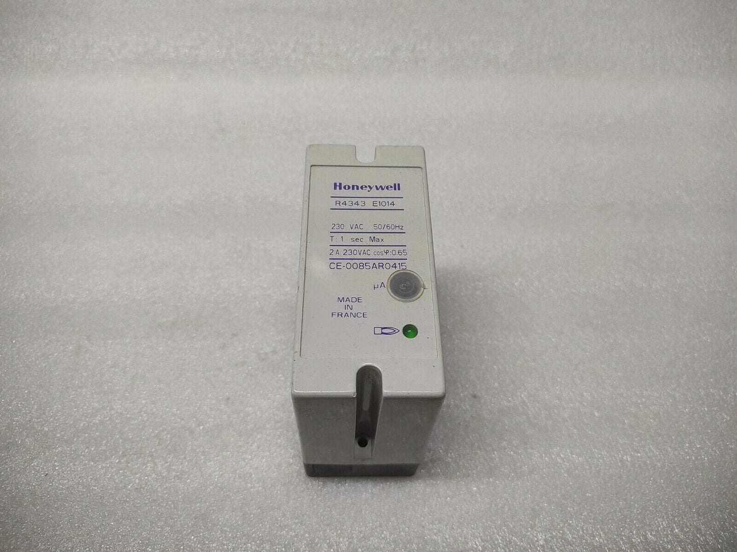 HONEYWELL R4343-E1014 FLAME RELAY 230VAC