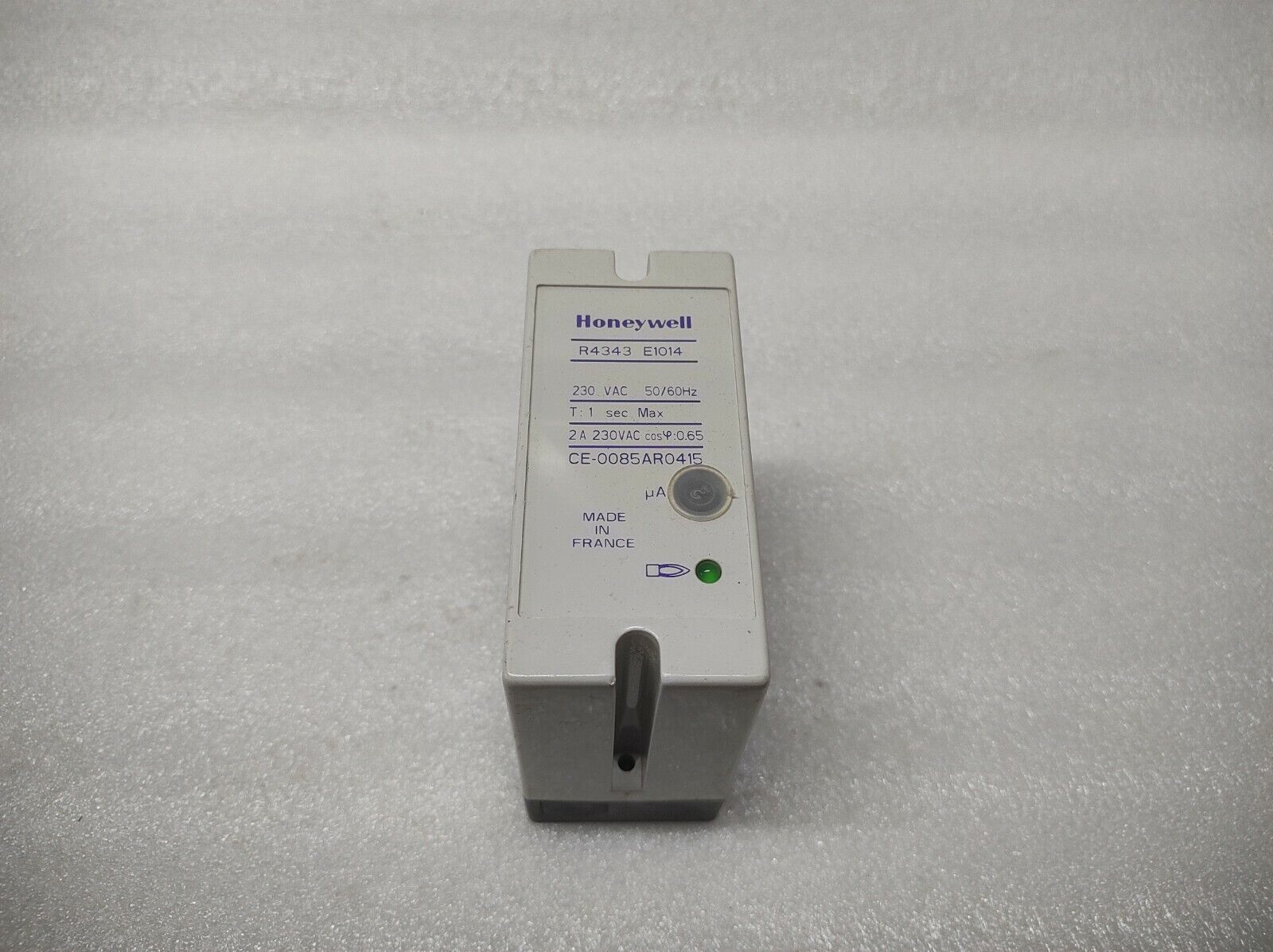 HONEYWELL R4343-E1014 FLAME RELAY 230VAC