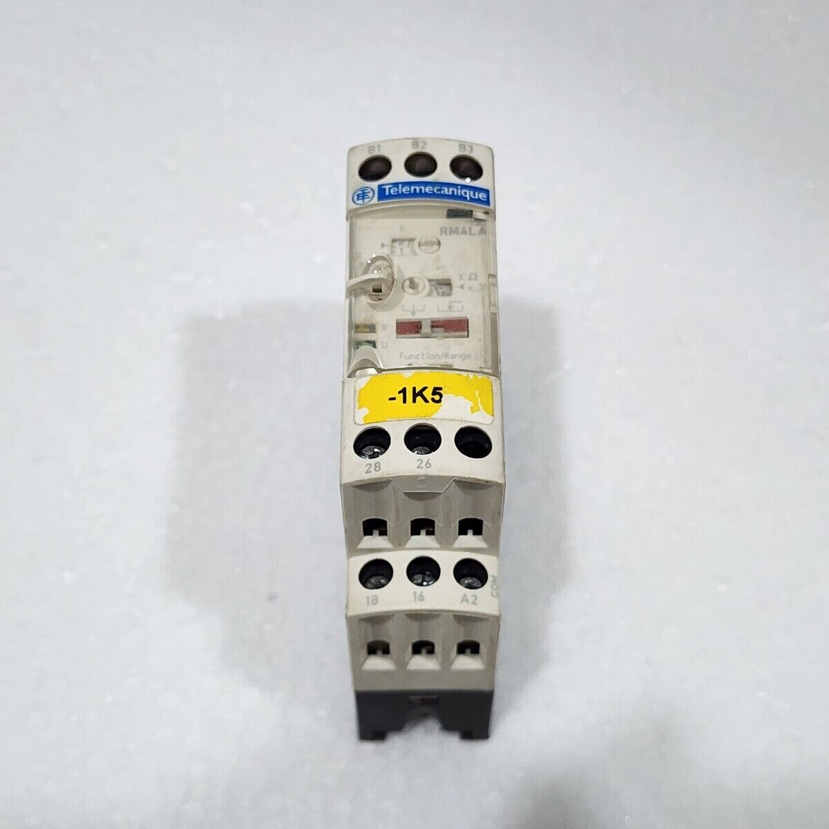RM4LA32MW LIQUID LEVEL CONTROL RELAY 24-240VAC/DC