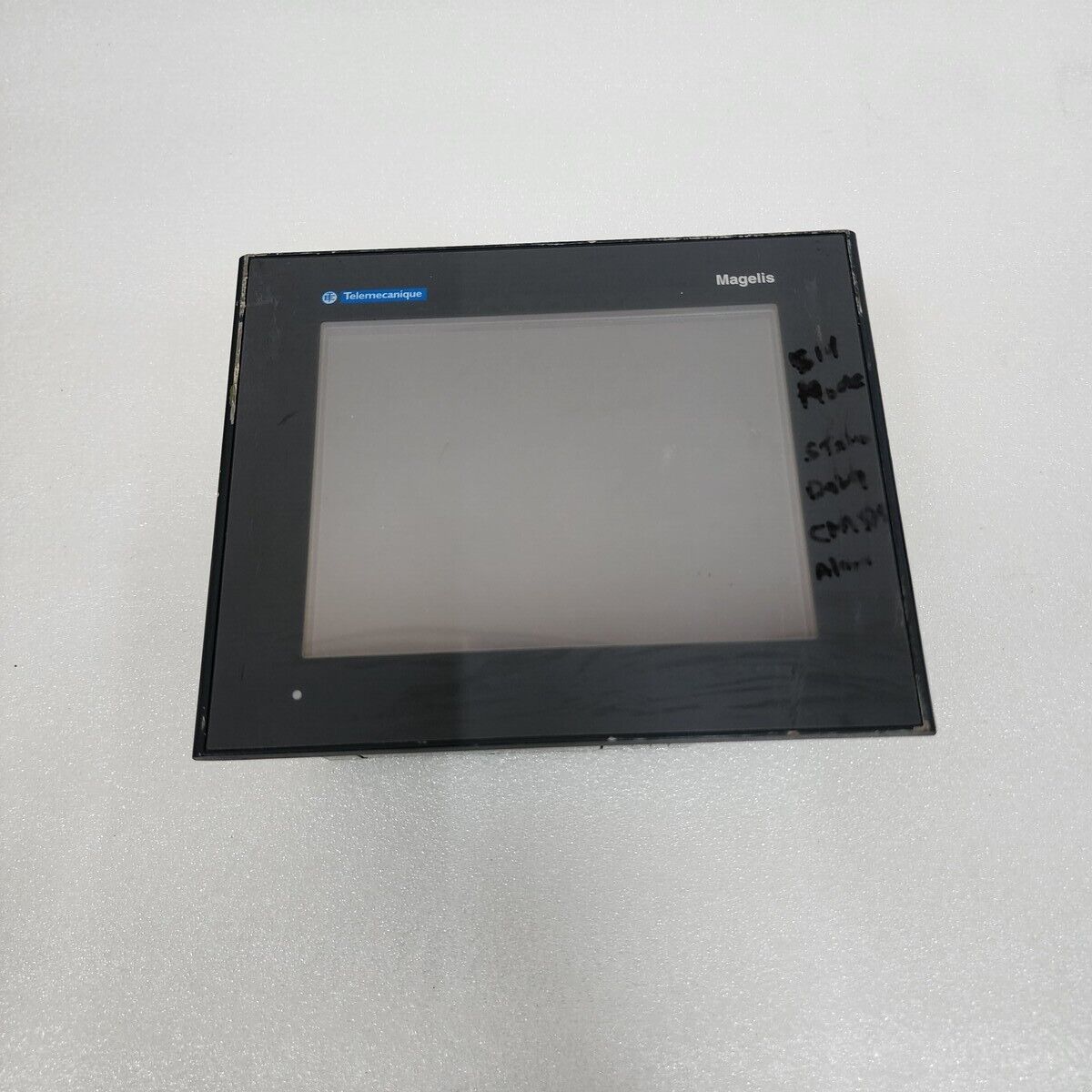 XBTGT2220 5.7” TACTILE TERMINAL 24VDC
