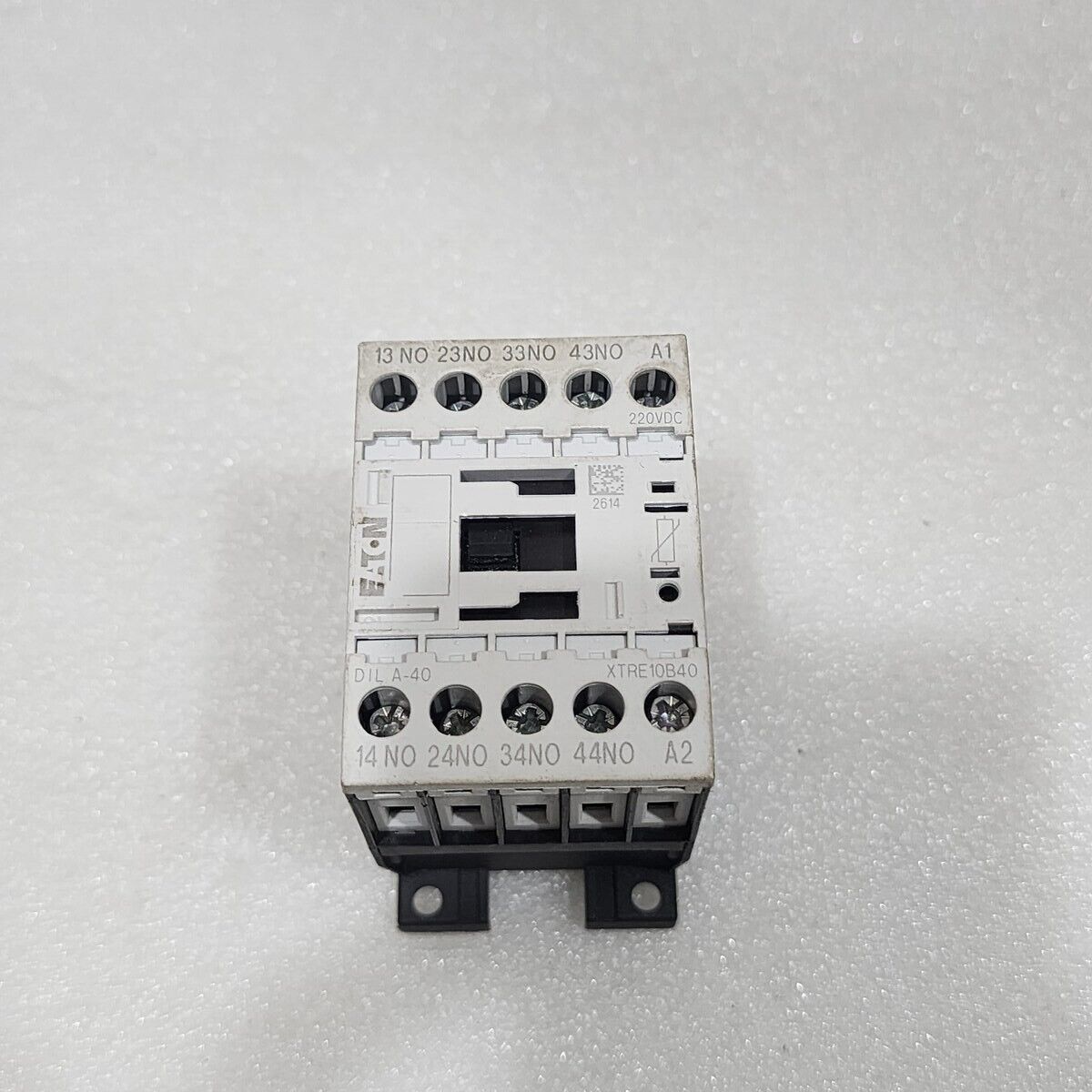 EATON DIL A-40 MAGNETIC CONTACTOR XTRE10B40 220VDC