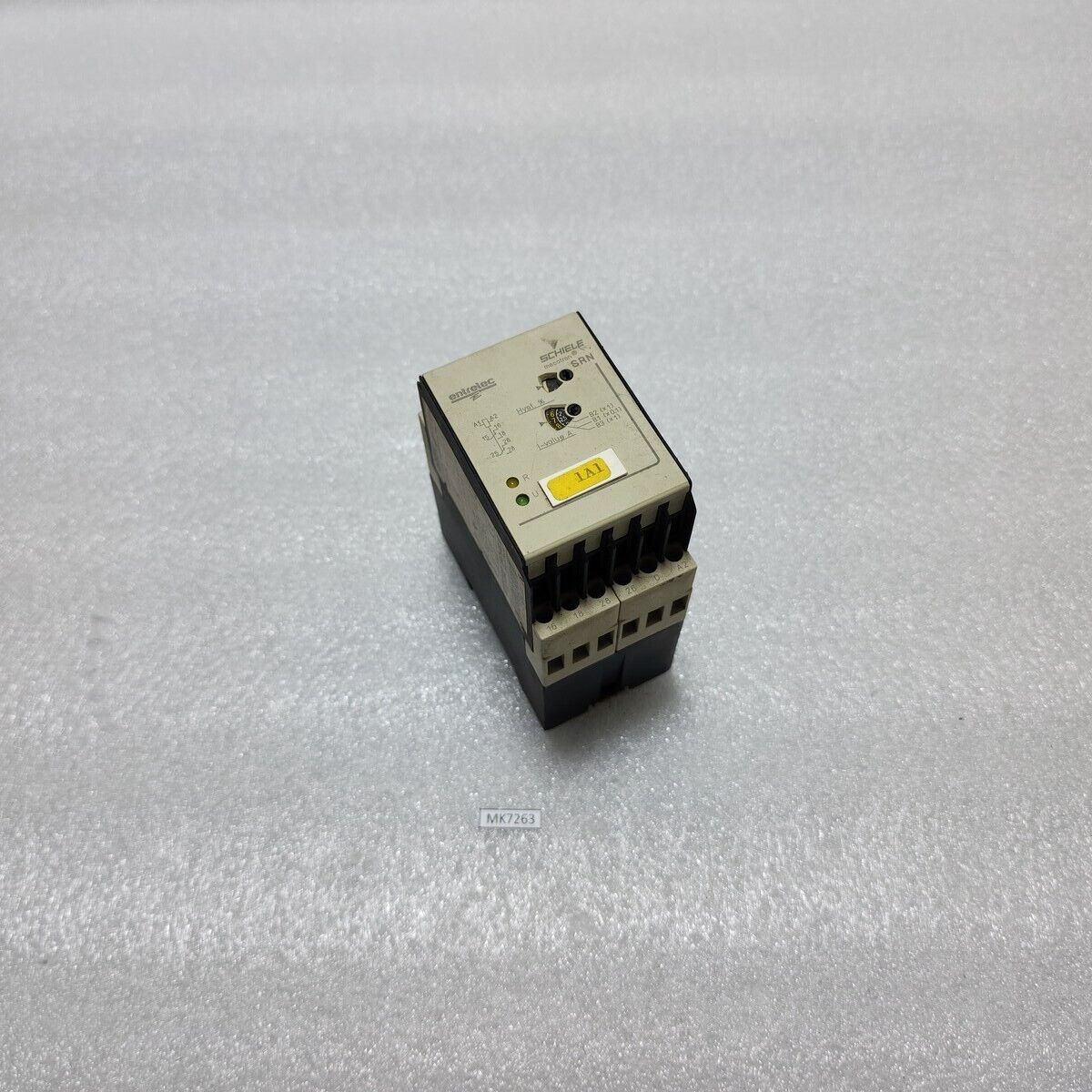ENTRELEC SHIELE SRN CURRENT MONITORING RELAY 2.450.111.0 220-240V
