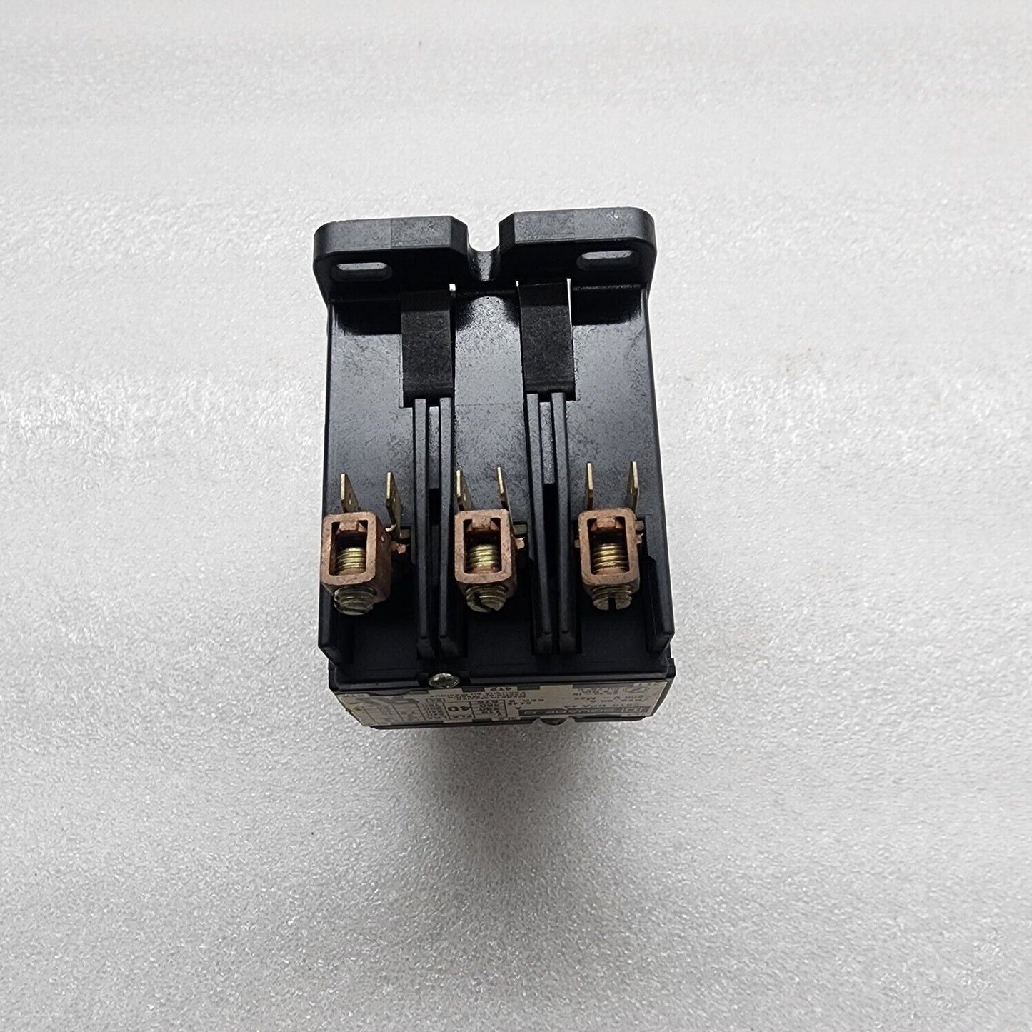 SQUARE D 8910DPA43 3-POLE DEFINITE PURPOSE CONTACTOR 40A