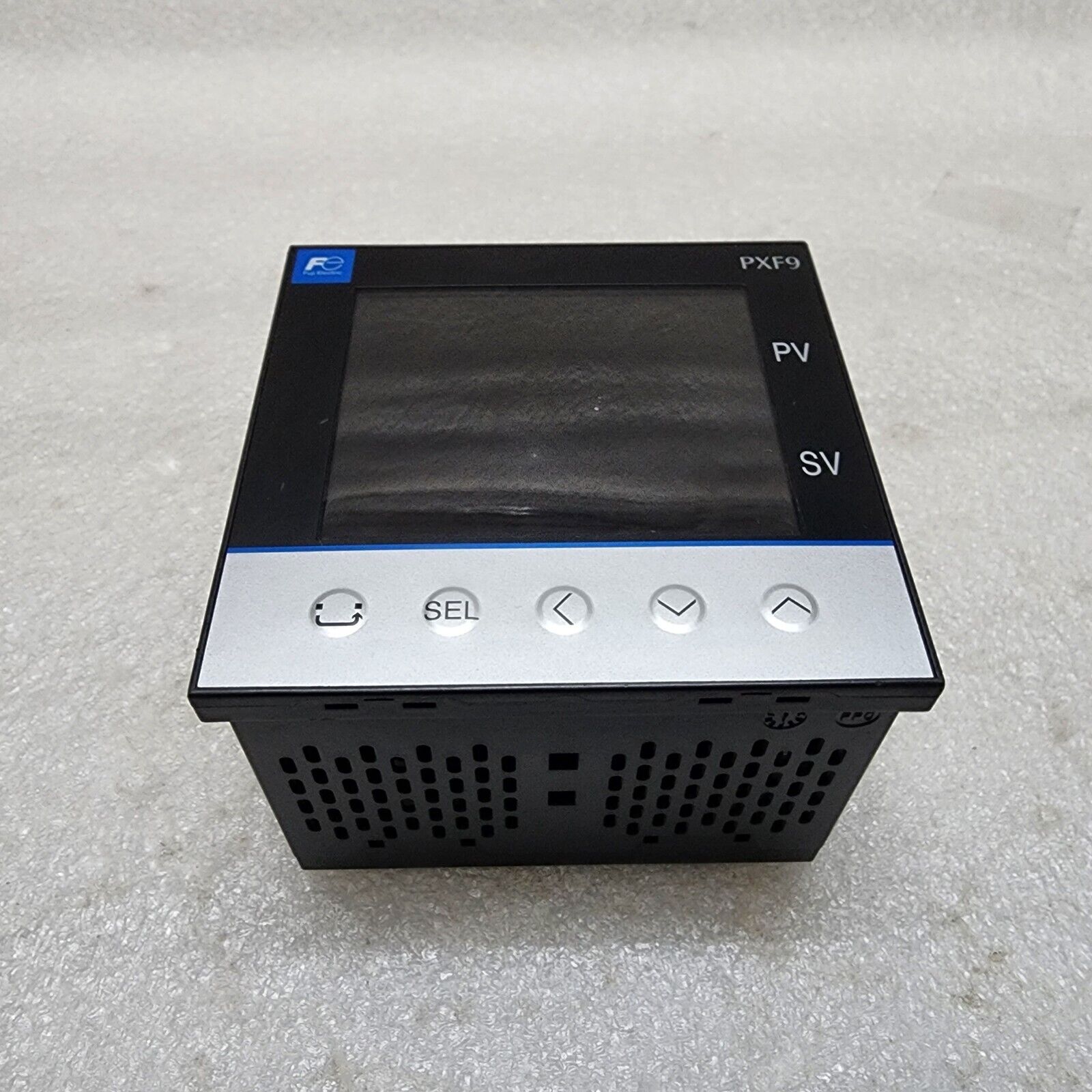 FUJI ELECTRIC PXF9ABY2-FVM00-P TEMPERATURE CONTROLLER 100-240VAC