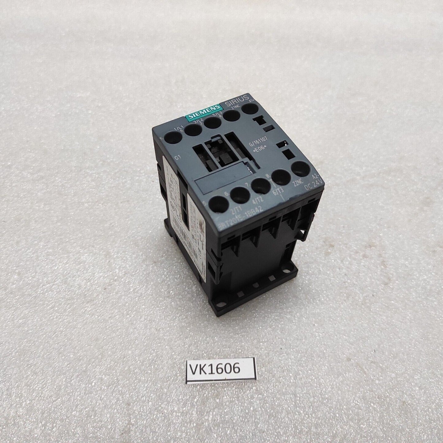 SIEMENS 3RT2015-1BB42 POWER RELAY CONTACTOR 24VDC