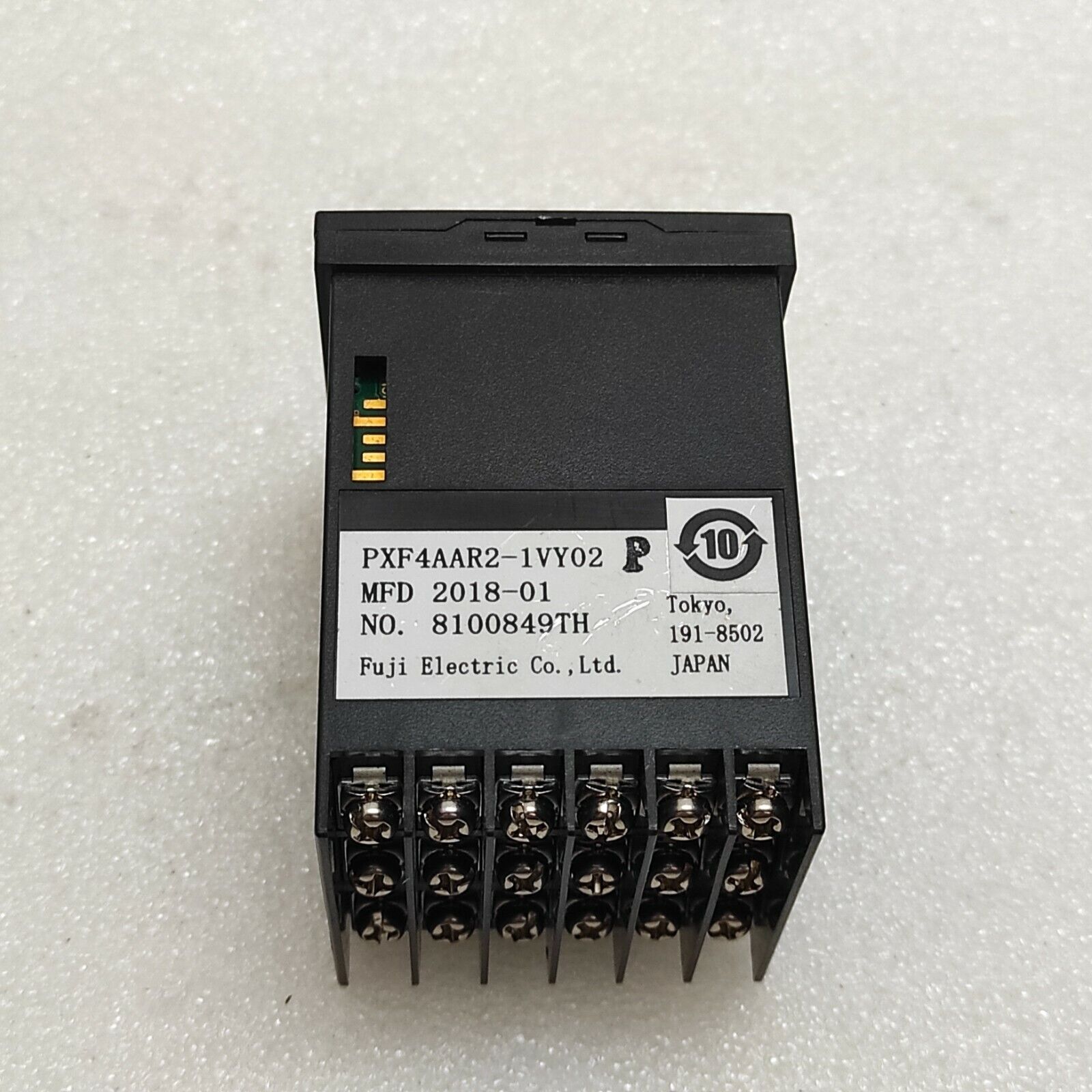 FUJI ELECTRIC PXF4 TEMPERATURE CONTROLLER PXF4AAR2-1VY02-P 100-240V 48X48 MM