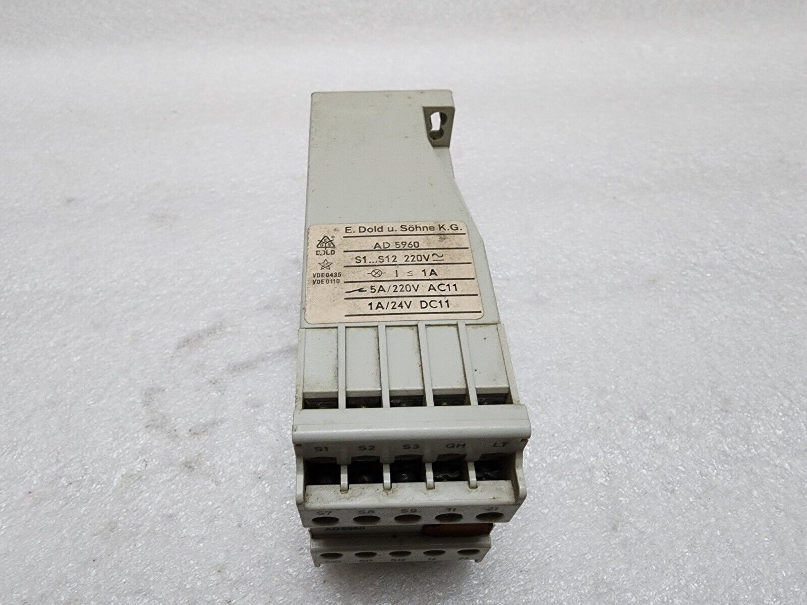 DOLD AD5960 FAULT ANNUNCIATOR SYSTEM 220VAC